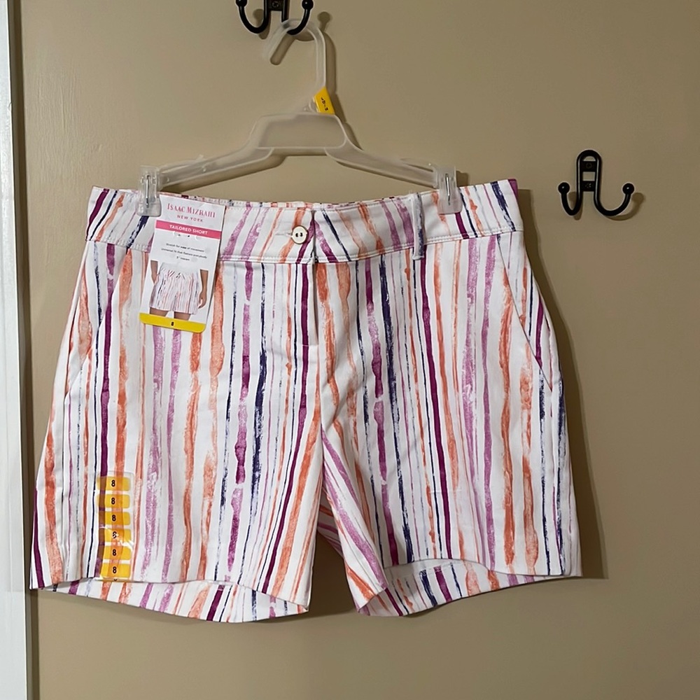 Isaac Mizrahi Size 8 Tailored Short